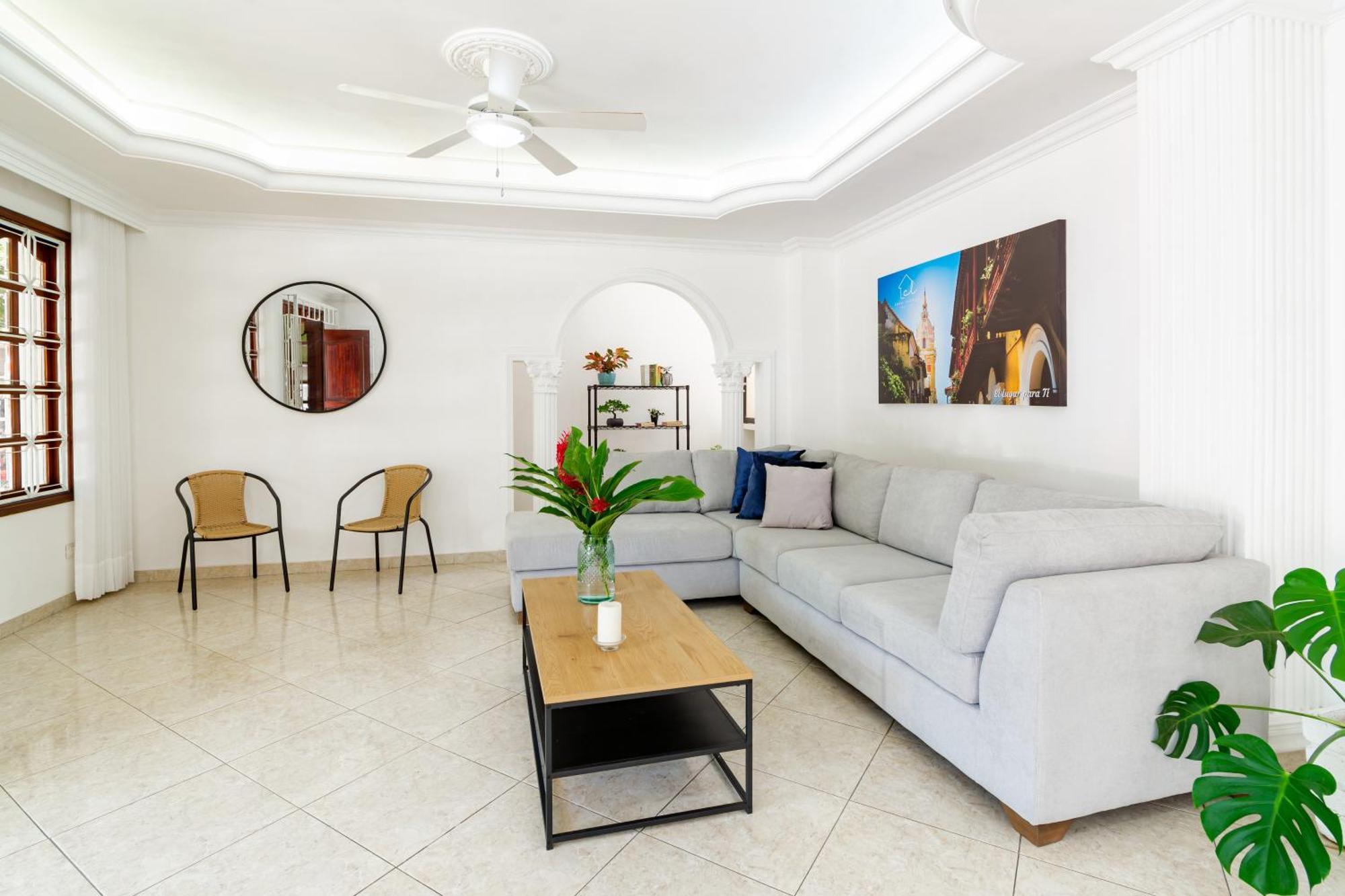Cerca Al Mar & Aeropuerto By Bb Homestay
